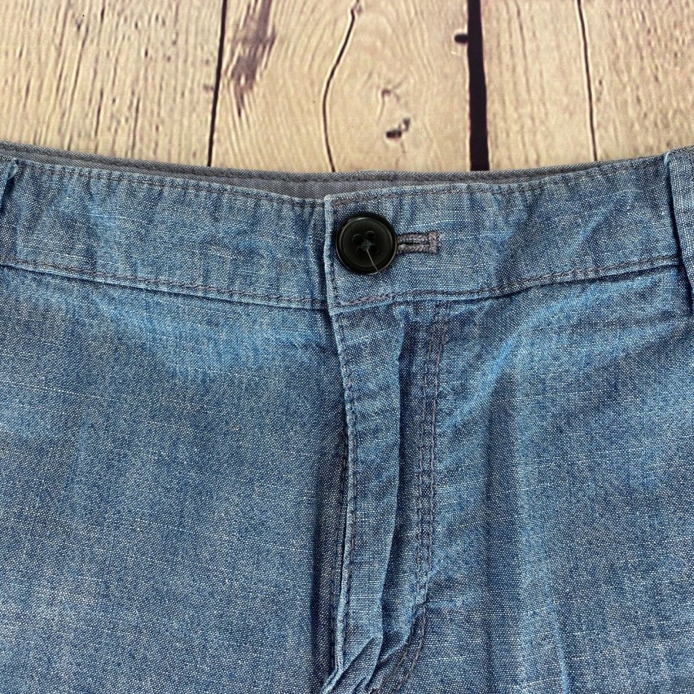 Banana Republic Cotton City Chino Blue Shorts - Picture 3 of 7